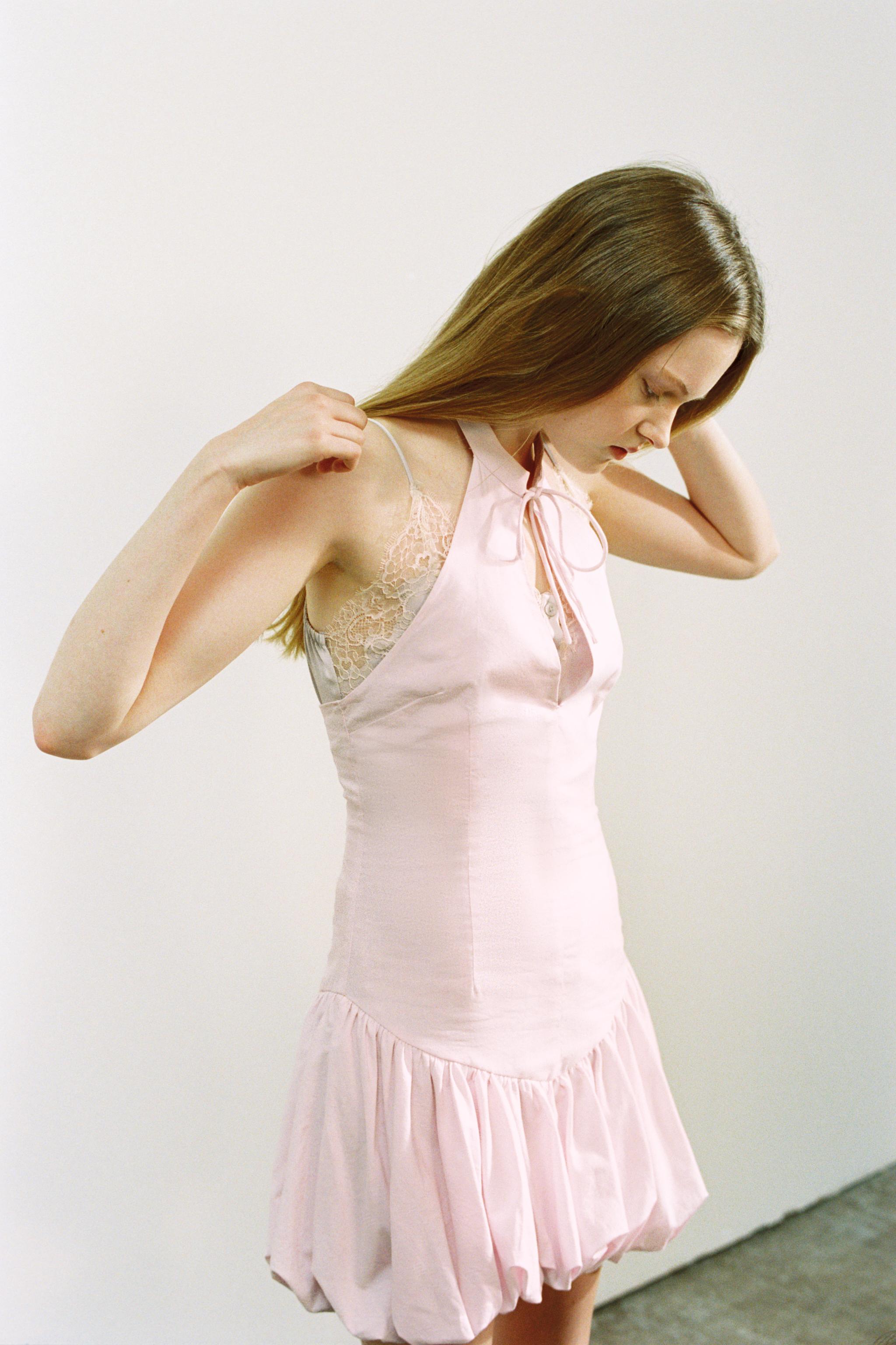 ROBE COURTE POPELINE HALTER BALLON